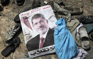 Cartaz a favor de Morsi: “Sim à legitimidade. Não ao golpe”